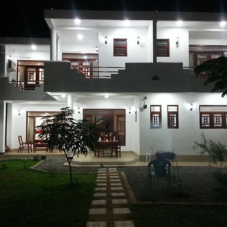 Villa River View Aluthgama Eksteriør bilde