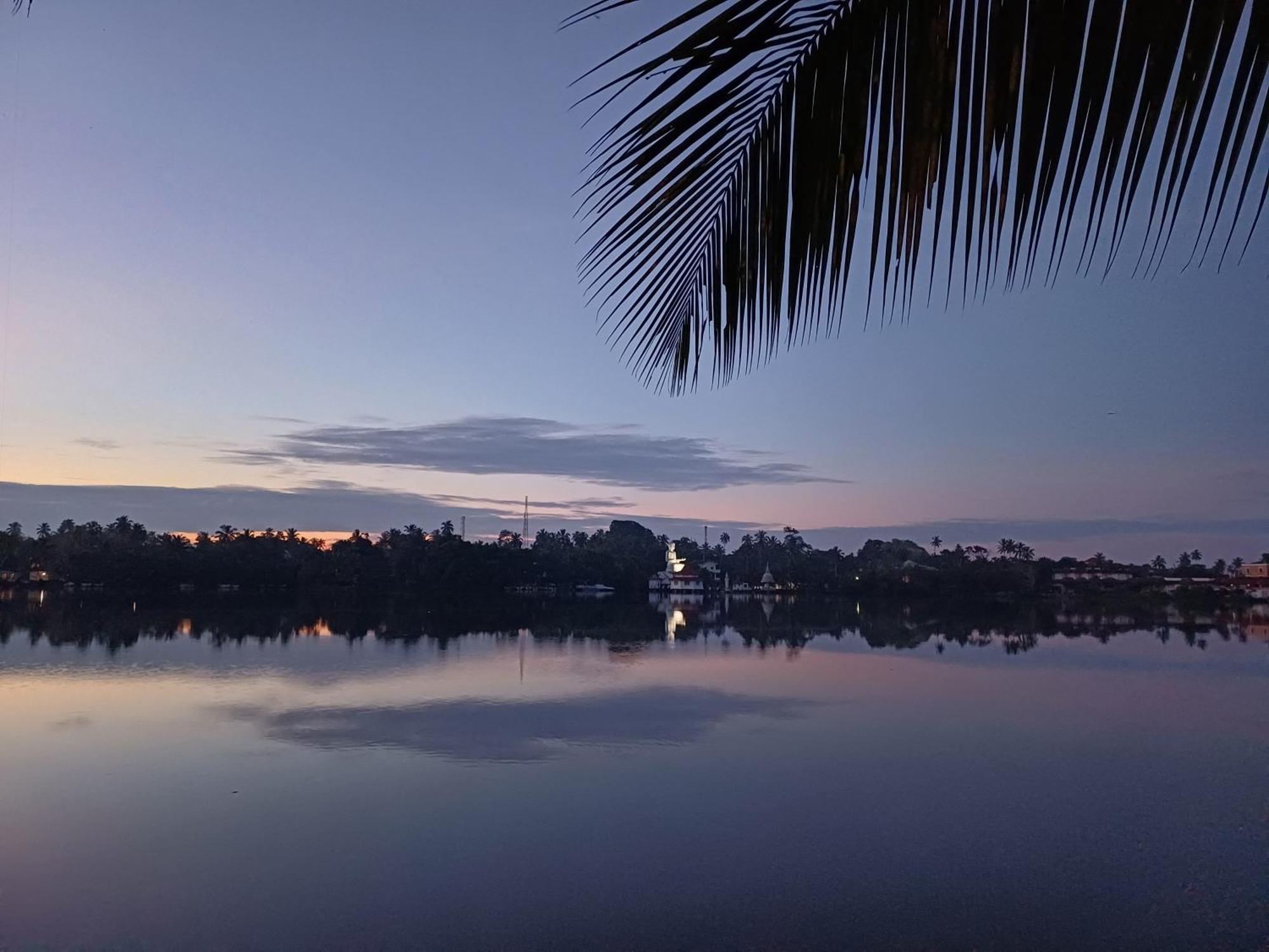 Villa River View Aluthgama Eksteriør bilde