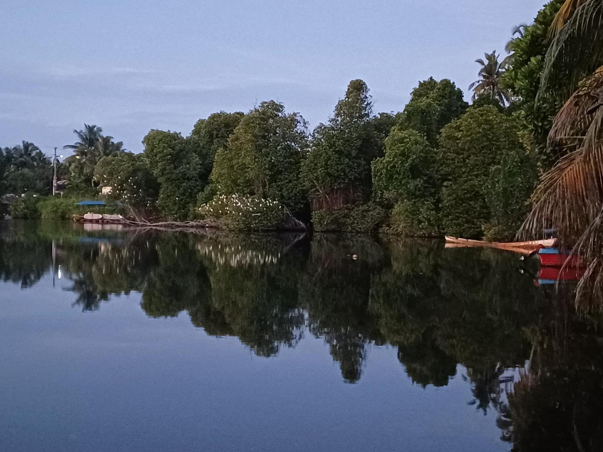 Villa River View Aluthgama Eksteriør bilde