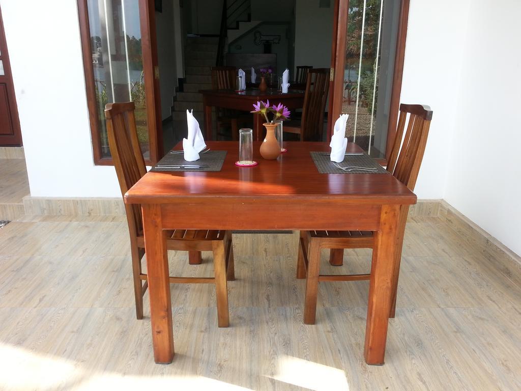 Villa River View Aluthgama Eksteriør bilde